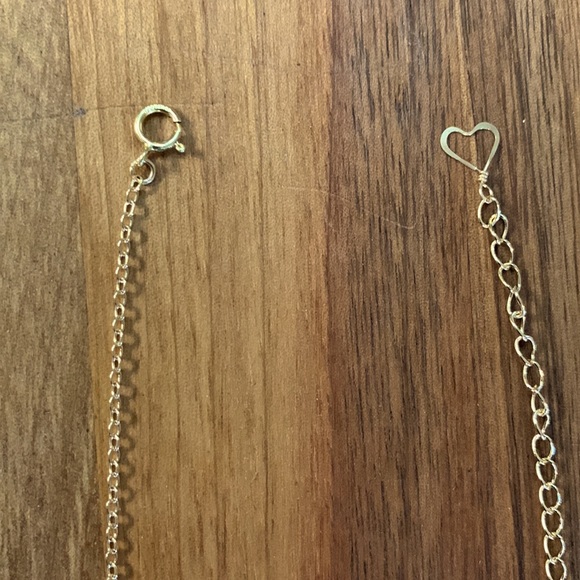 Handmade Freshwater Pearl/Puka shell Necklace, on 17” 14k Gold-filled Chain - Picture 6 of 8